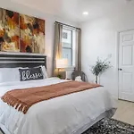 Vibrant Blue Luxury Apartment 2316
