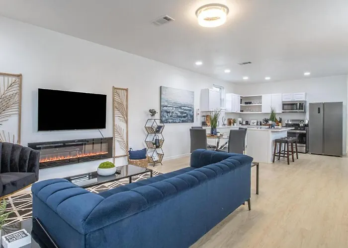 Vibrant Blue Luxury Apartment 2316